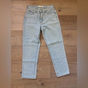 Pacsun light wash mom jeans 25